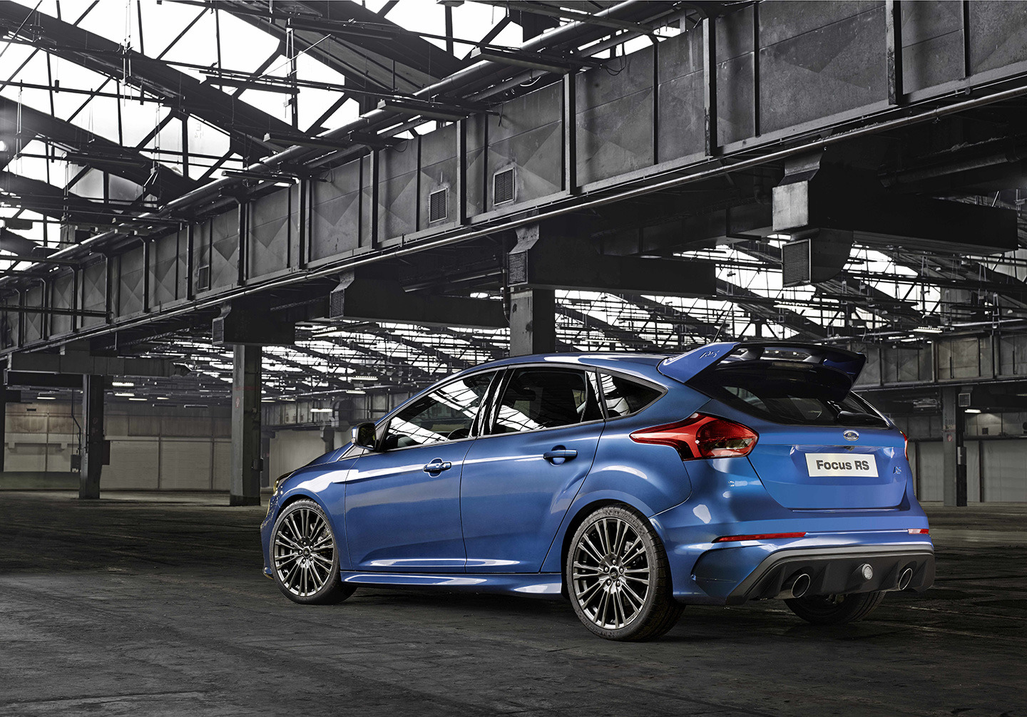 ford-focus-rs-2015-03-1440px